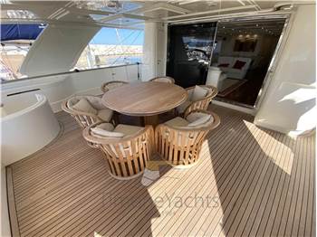 Custom Line Navetta 30