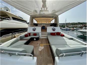 Overmarine Mangusta 92 Sport