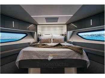 Sunseeker 74 Sport Yacht