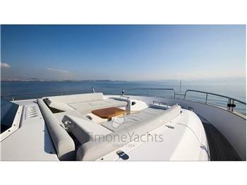 Azimut Magellano 66