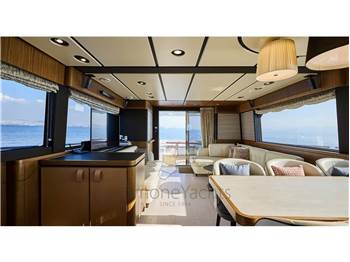 Azimut Magellano 66