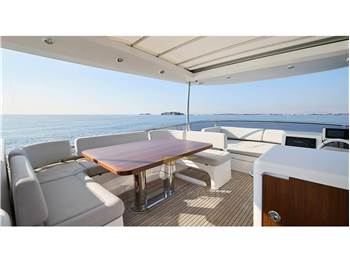 Azimut Magellano 66