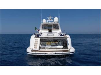 Mangusta Yachts 105 Sport