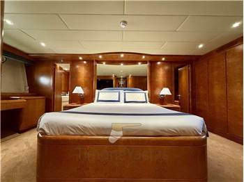 Mangusta Yachts 105 Sport