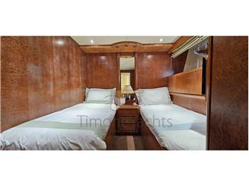 Mangusta Yachts 105 Sport