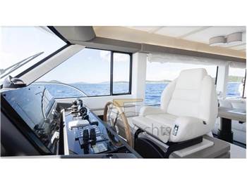 Azimut Magellano 60