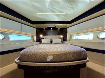 Azimut 66 Flybridge