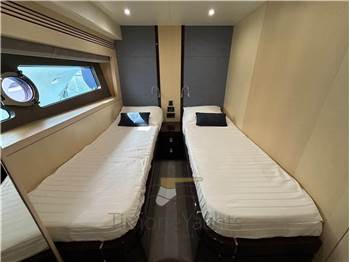 Sunseeker 75 YACHT