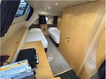 Sunseeker 75 YACHT