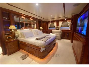 Benetti Classic 115