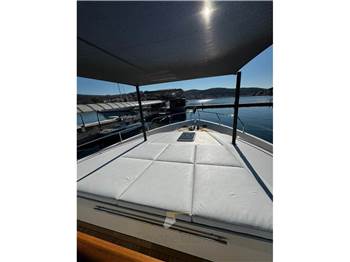 Princess Yachts V 85