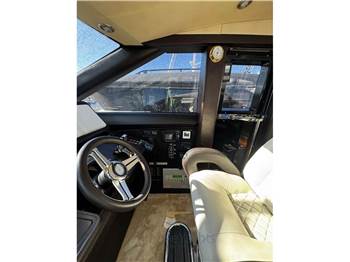 Princess Yachts V 85