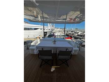 Princess Yachts V 85