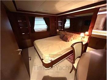 Benetti Delfino 93'