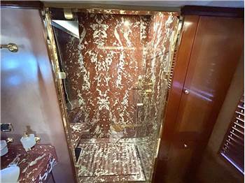 Benetti Delfino 93'