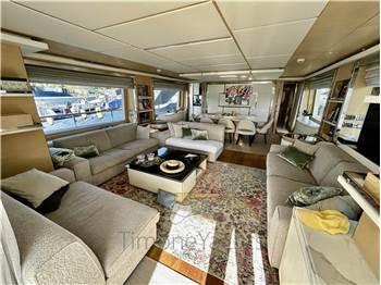 Benetti Delfino 93'