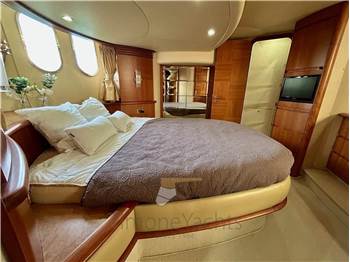 Azimut 62 fly