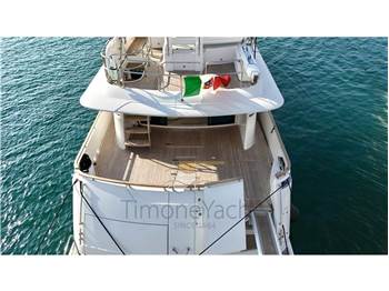 Fairline SQUADRON 74