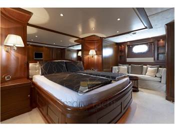 Benetti 100 Tradition