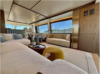 Azimut 72 Fly