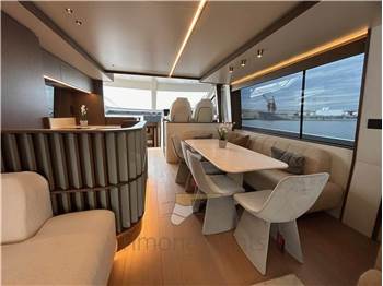 Azimut 72 Fly
