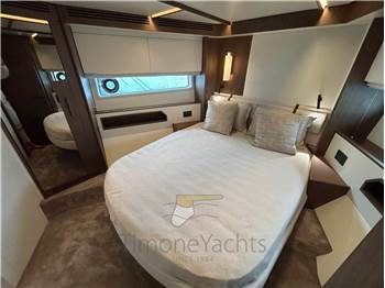Azimut 72 Fly