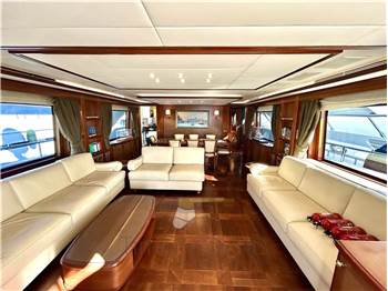 Benetti Delfino 93'