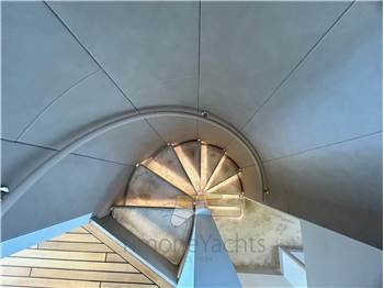 Custom Line Navetta 28