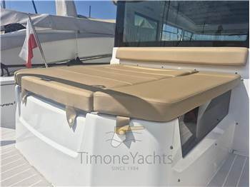 Axopar 28 Cabin