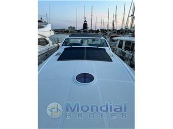 Pershing 54 Linea d'asse