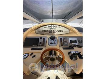Azimut 62 Fly