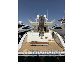Azimut 62 Fly