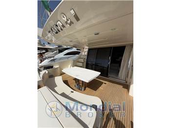 Azimut 62 Fly