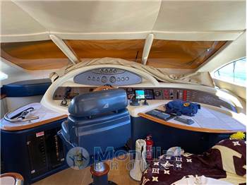 Azimut AZ 62