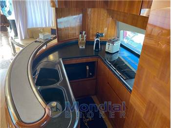 Azimut AZ 62