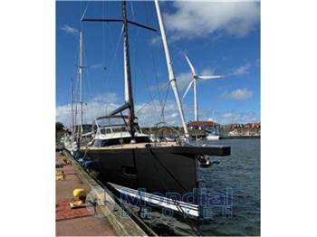 Contest Yachts 49 CS