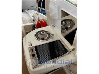 Cranchi Endurance 30