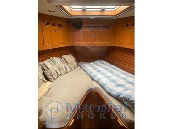 Hallberg Rassy 54