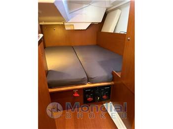 Beneteau Oceanis 38.1