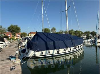Cantiere Del Pardo GRAND SOLEIL 37 B&C