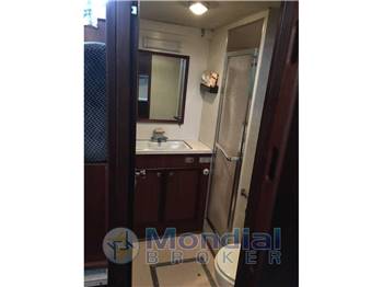 Hatteras Yachts 43 DOUBLE CABIN