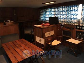 Hatteras Yachts 43 DOUBLE CABIN