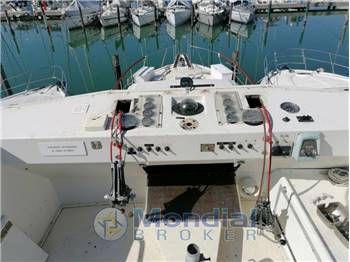 Hatteras Yachts 43 DOUBLE CABIN