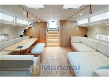 YYACHTS GmbH Y7