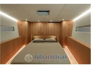 YYACHTS GmbH Y7