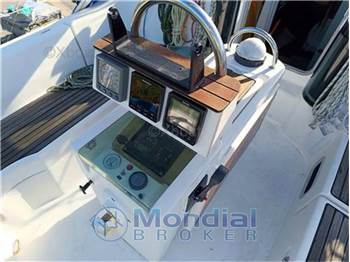 Beneteau Oceanis 351