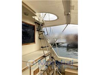 Hatteras 51