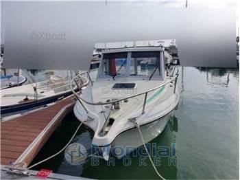 Beneteau Antares 680