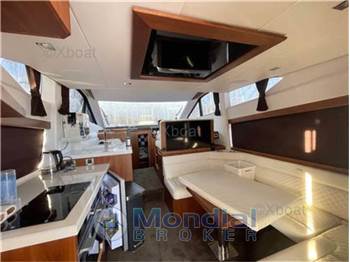 Galeon 420 fly