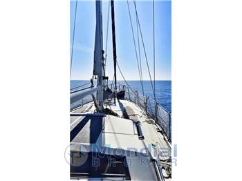 Ferretti yachts Altura 422